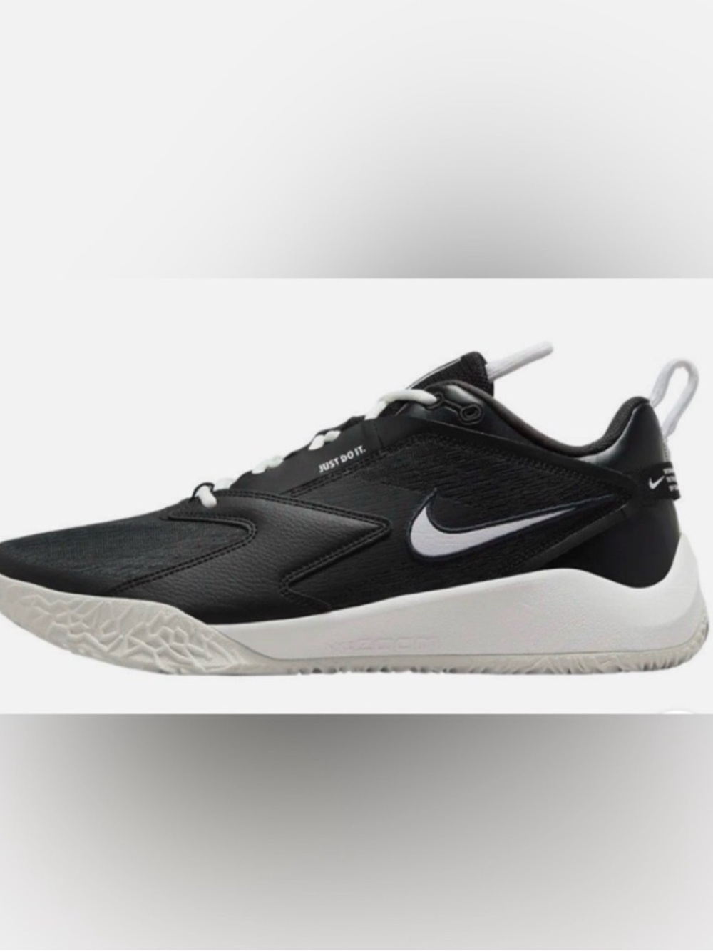 Nike Men’s HyperAce 3 Sneakers